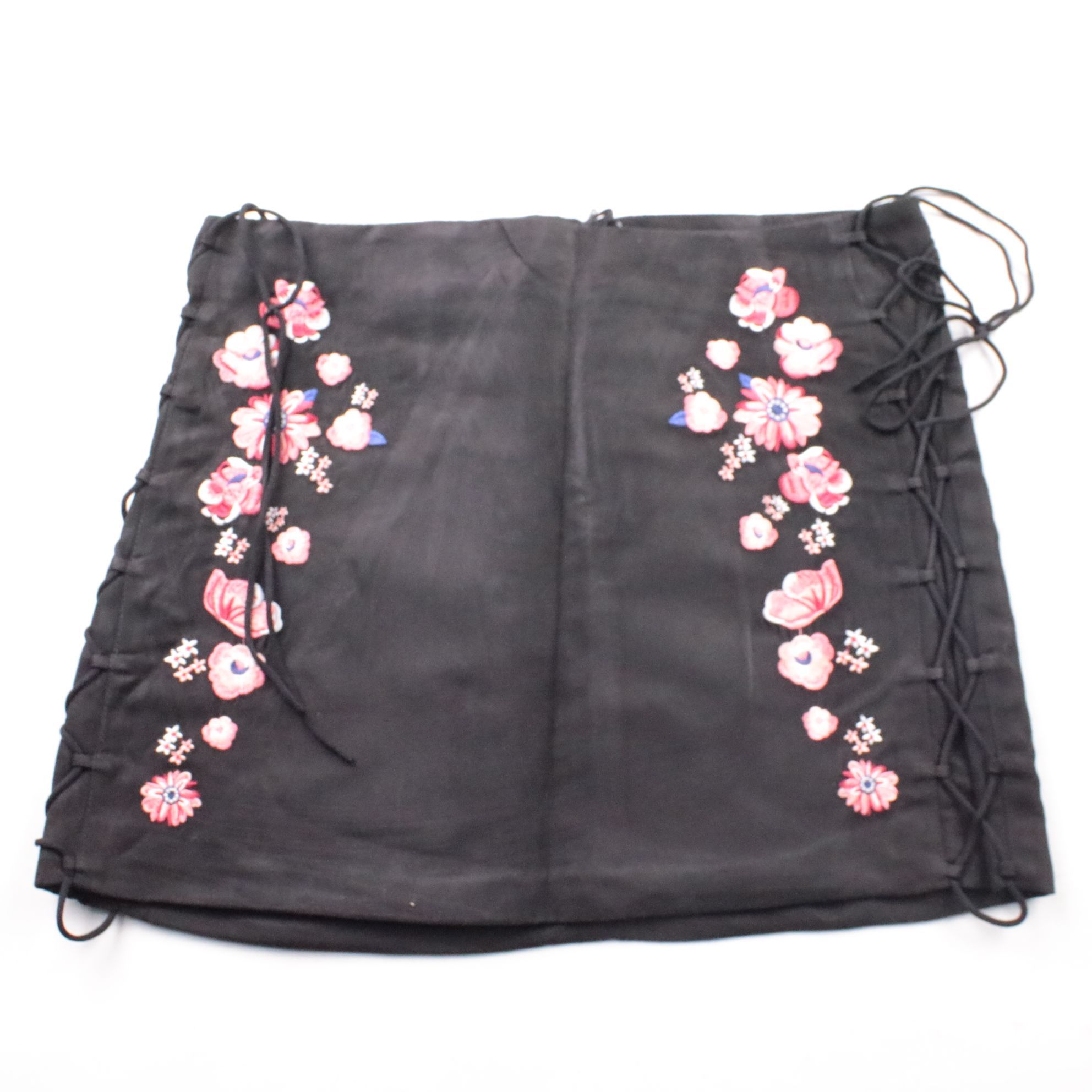 юбка не указано