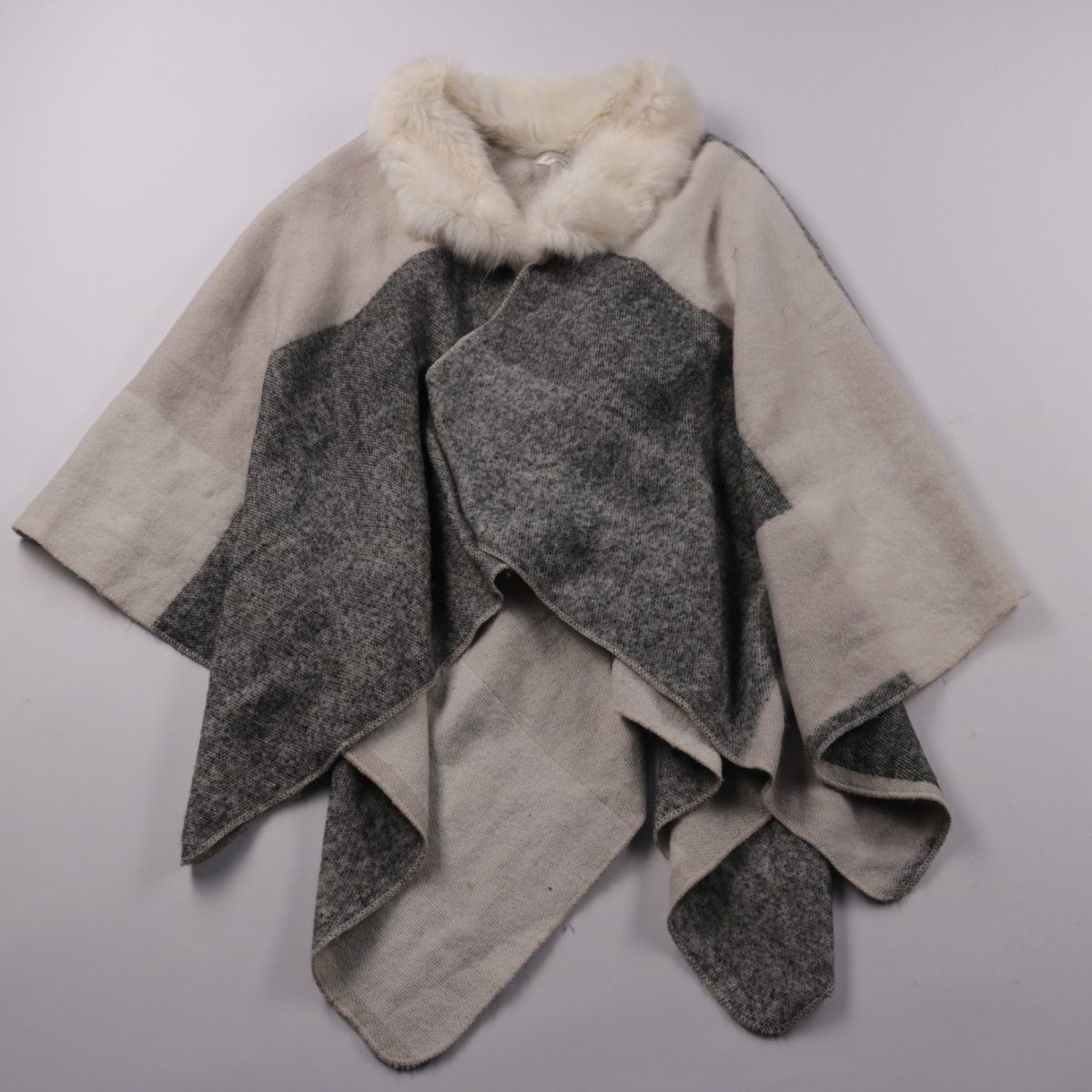 пончо Selfridge