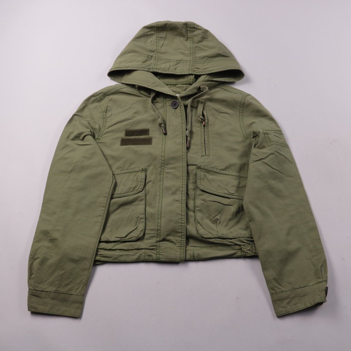 ветровка Bershka