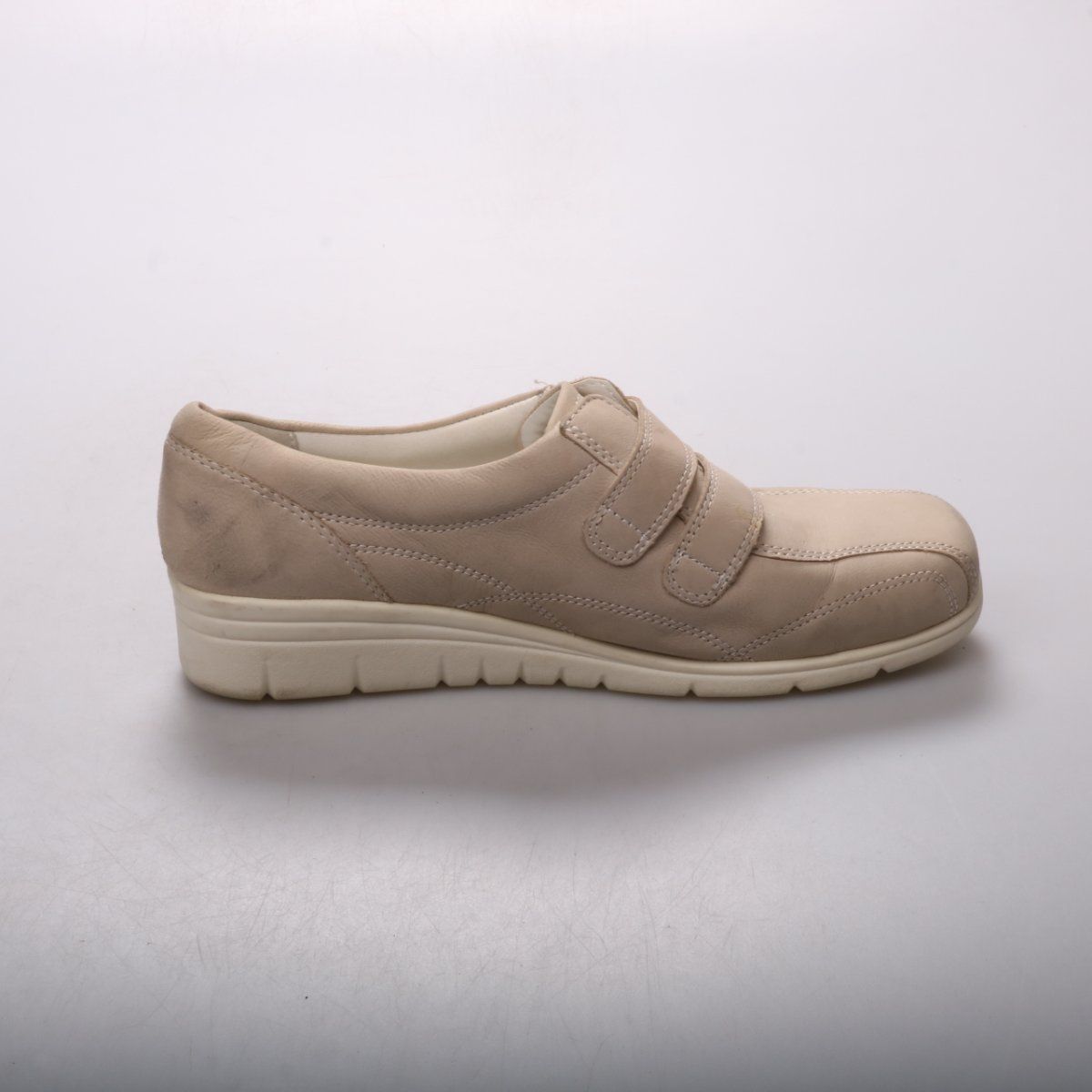 кроссовки Medicus