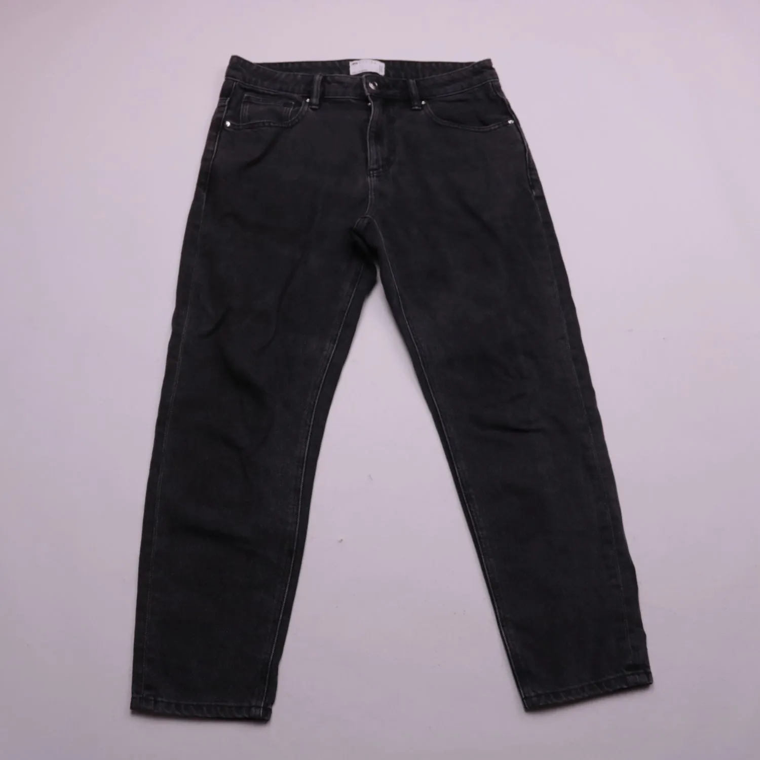 Чёрные джинсы ASOS DESIGN прямого кроя, размер 46 (S)