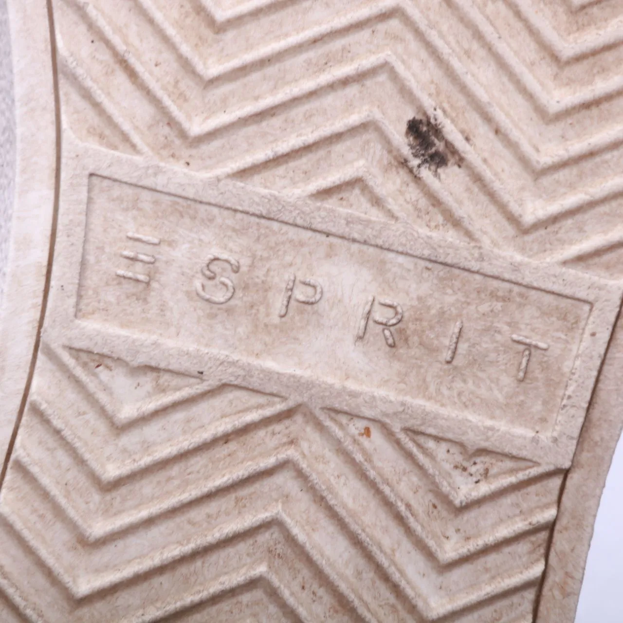 кроссовки Esprit